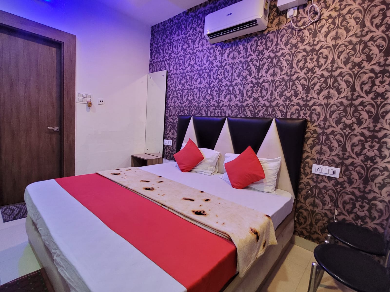 Deluxe Rooms